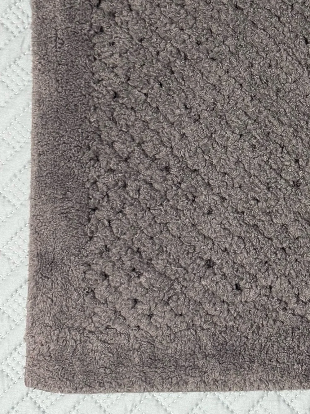 Home Collection Waffle Rug Gray Indoor Non-Skid 18 x 28 NWT